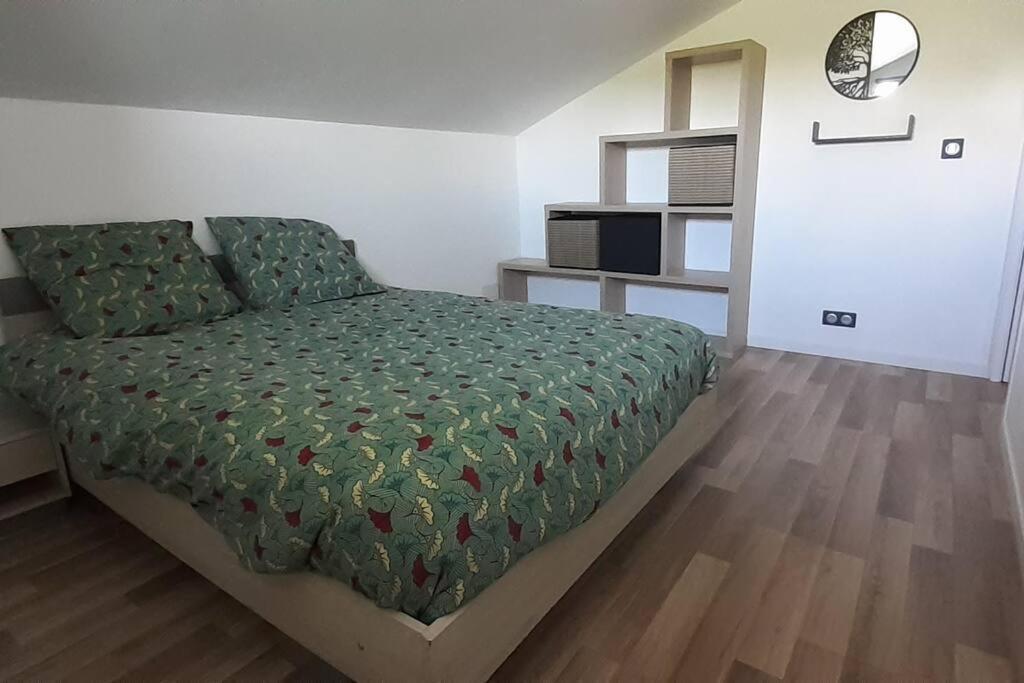 Appartement 60M² -Clonas /Vareze Exterior foto